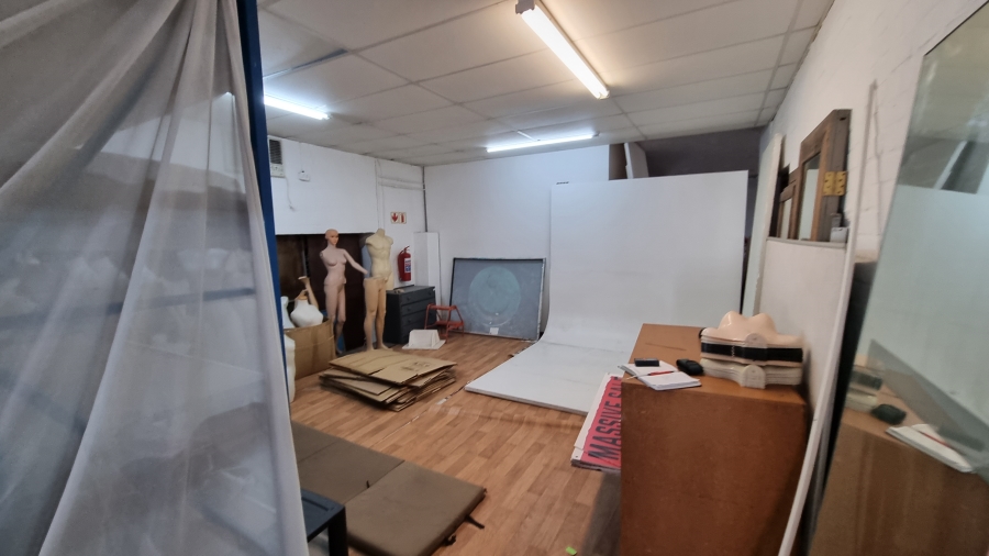 To Let Commercial Property for Rent in Woodstock Western Cape